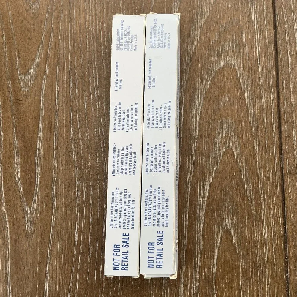 2 LOT 1996 Vintage Oral-B Advantage Toothbrush 35 Soft Straight Micro Texture
